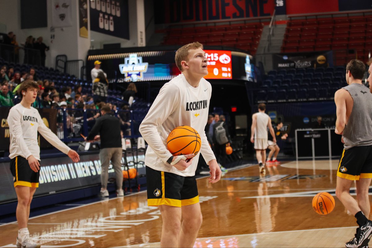 Michigan Tech MBB tweet media