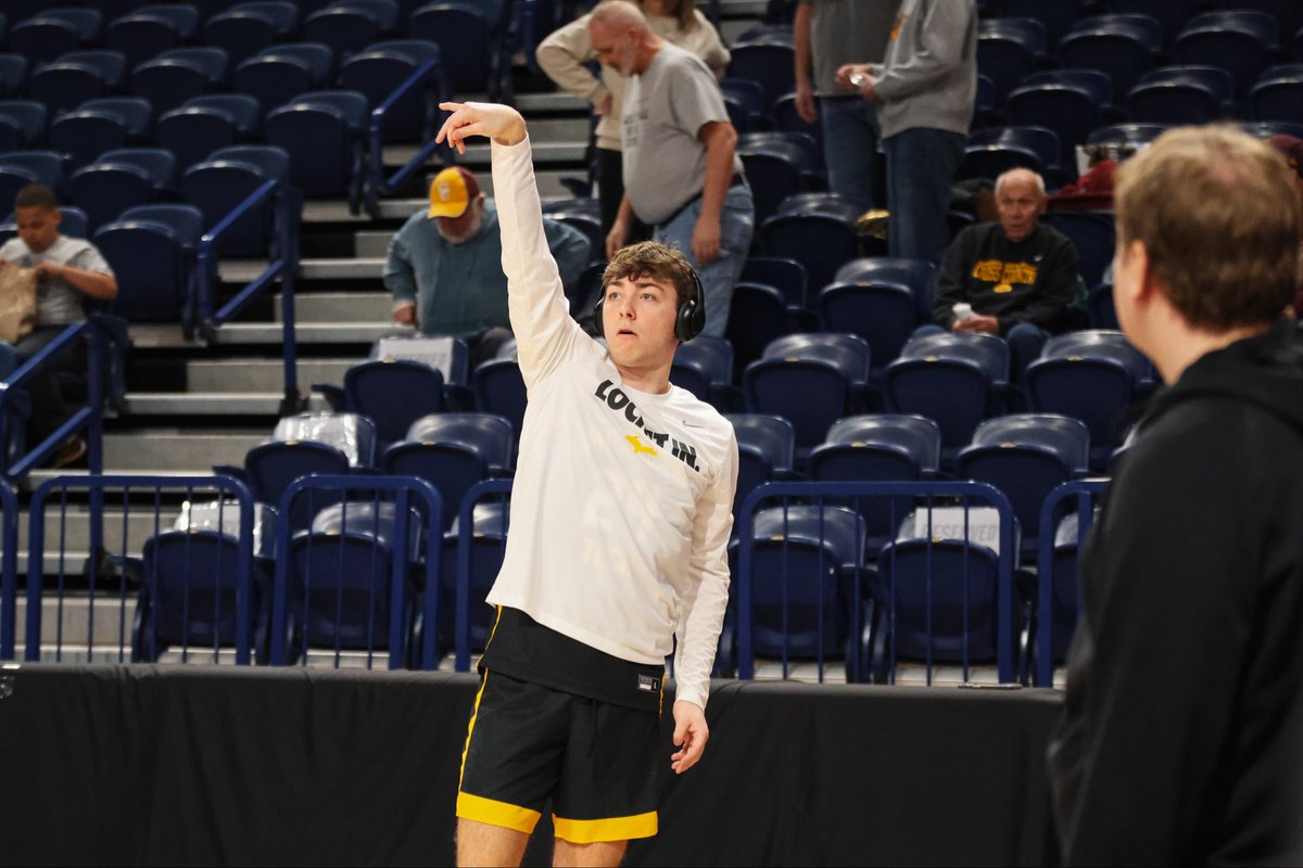 Michigan Tech MBB tweet media