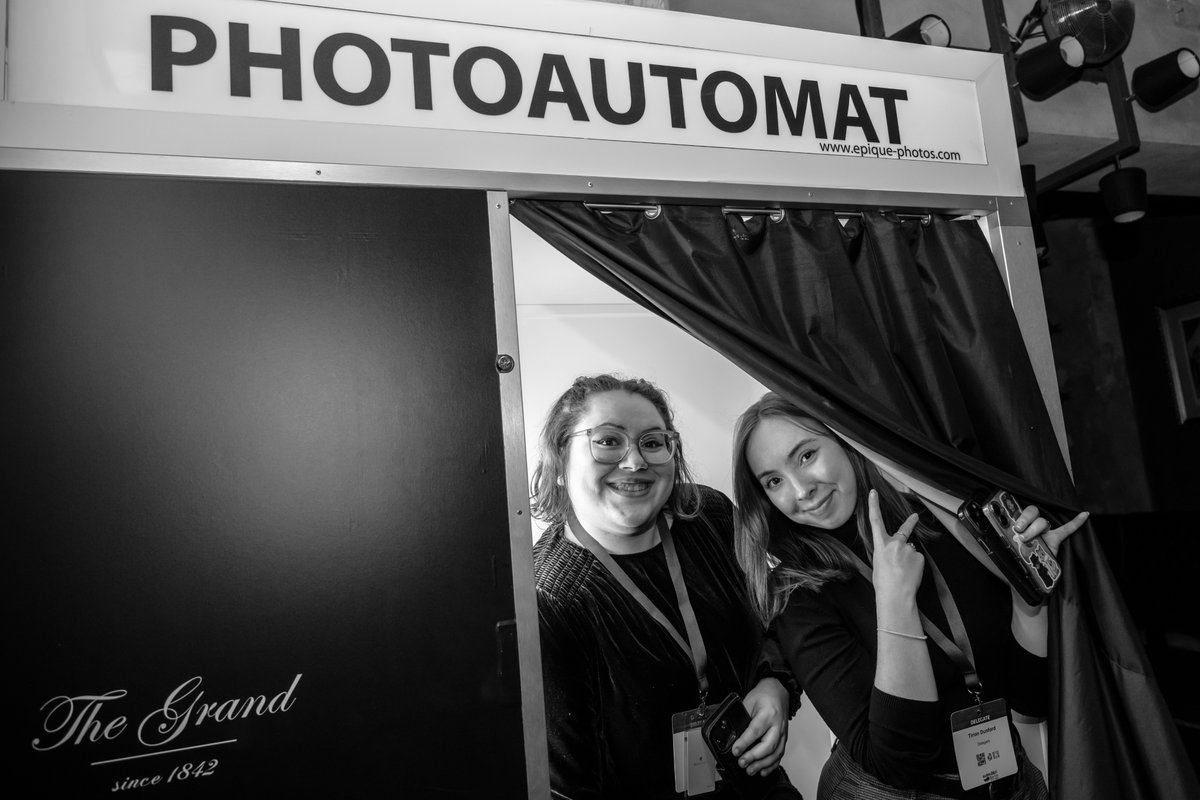 Delegant tweet media