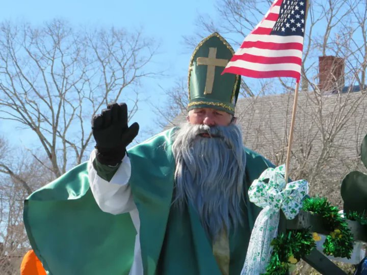 TheBostonIrish's tweet image. What a season of #StPatricksDay parades we've had in #NewEngland, with thousands of marchers + millions of spectators turning out for #Irish pride &amp;amp; community spirit!  The final two #irishparades of 2026 both take place on April 12 in #Scituatema &amp;amp; #Abingtonma.