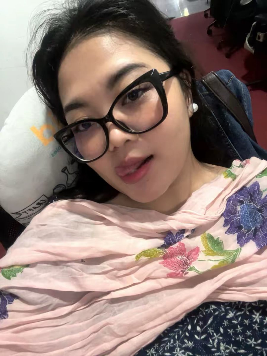 🦋🍑 tweet media