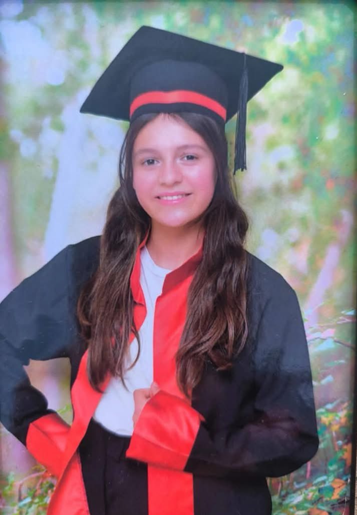 Esref Larsen tweet media