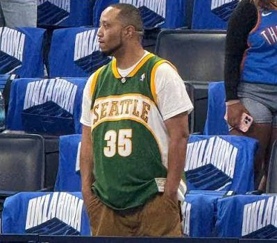 𝕯𝖀𝕶𝕰 #BringBackOurSonics tweet media