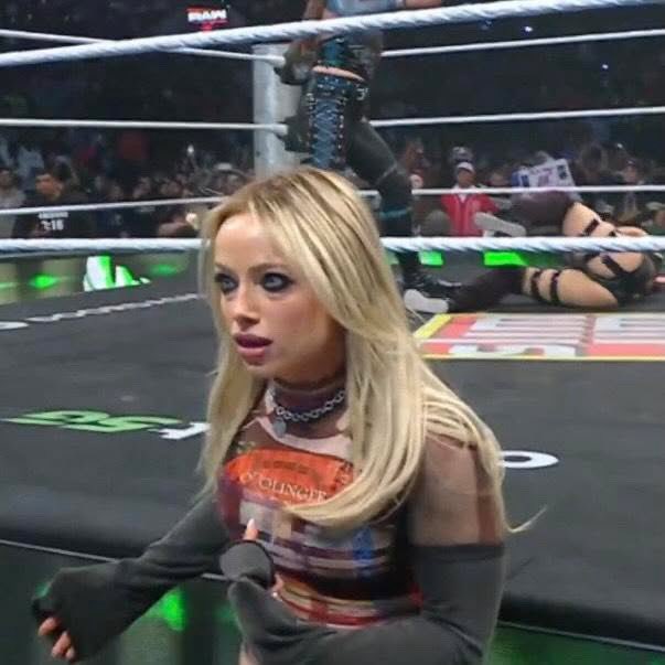 krystal ☾ tweet media