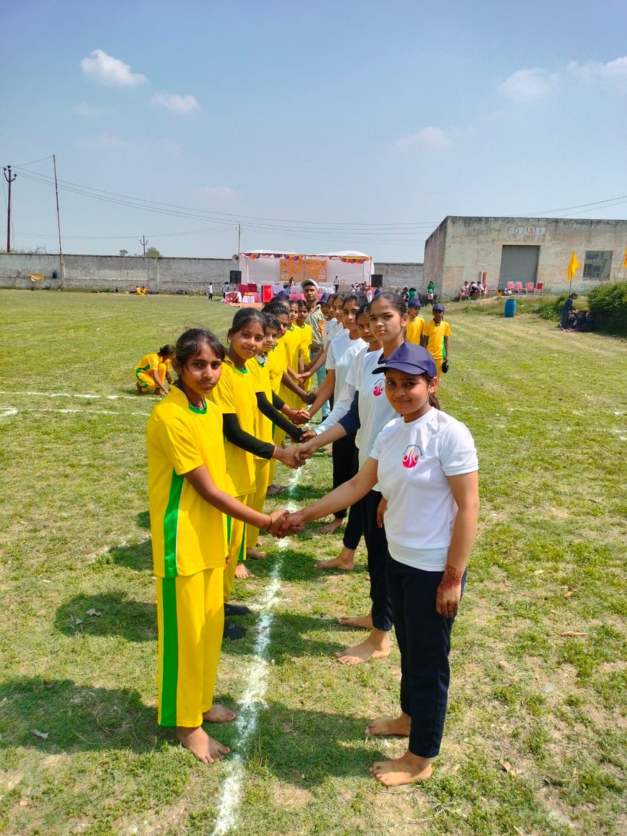 BsaShamli's tweet photo. 🏆 जनपद शामली: पीएम श्री विद्यालयों की खेलकूद प्रतियोगिता संपन्न! 🏆

विवेक, यश, नितिन और सानिया जैसे होनहारों ने दौड़, कबड्डी व खो-खो में बाजी मारी। सभी विजेताओं को उज्ज्वल भविष्य की शुभकामनाएं! 🎉👏
@dm_shamli 
@basicshiksha_up https://t.co/TW01cEnSM4