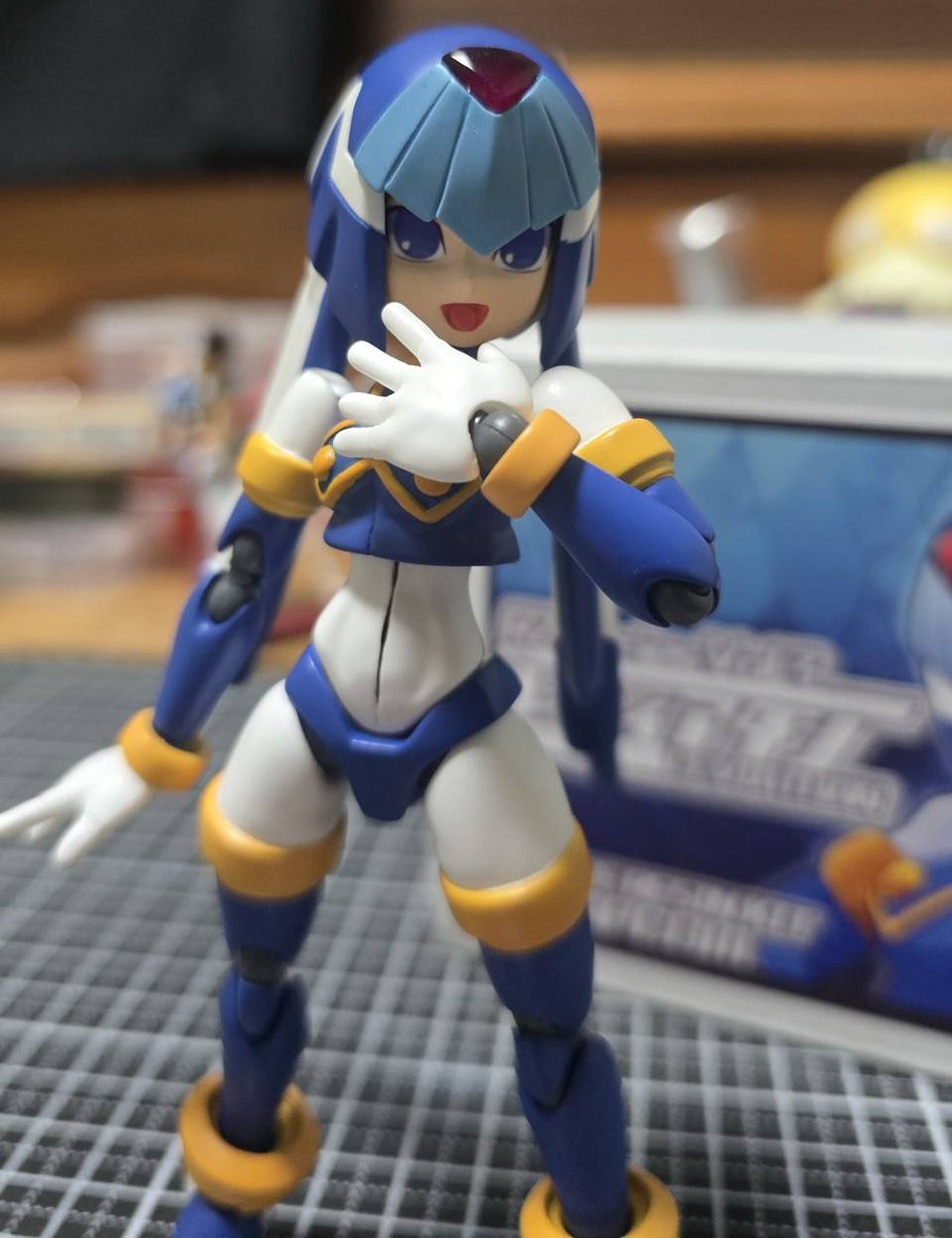zzzzaxax's tweet photo. 組み立て終わりました
やはり可愛い
レヴィアタン最高

#レヴィアタン 
#ロックマンZERO 
#ロックマン https://t.co/11rDaxibMO