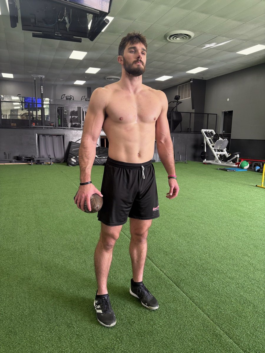 Aaron Wilson tweet media