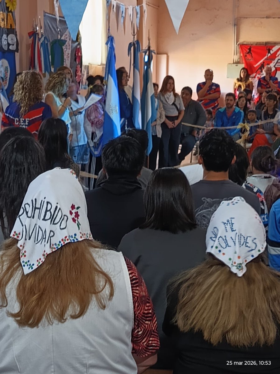 Leot14's tweet photo. En📍La Matanza, acompañamos al CEF 69 en su emotivo acto por los 50 años del golpe cívico-militar. También participamos del descubrimiento de un mural por la Memoria, la Verdad y la Justicia.
@Kicillofok @FerEspinozaOK
@magariovero @flaviaterigi
EducaciónPBA💙#NuncaMás #Son30Mil https://t.co/GwOWJlNqlm
