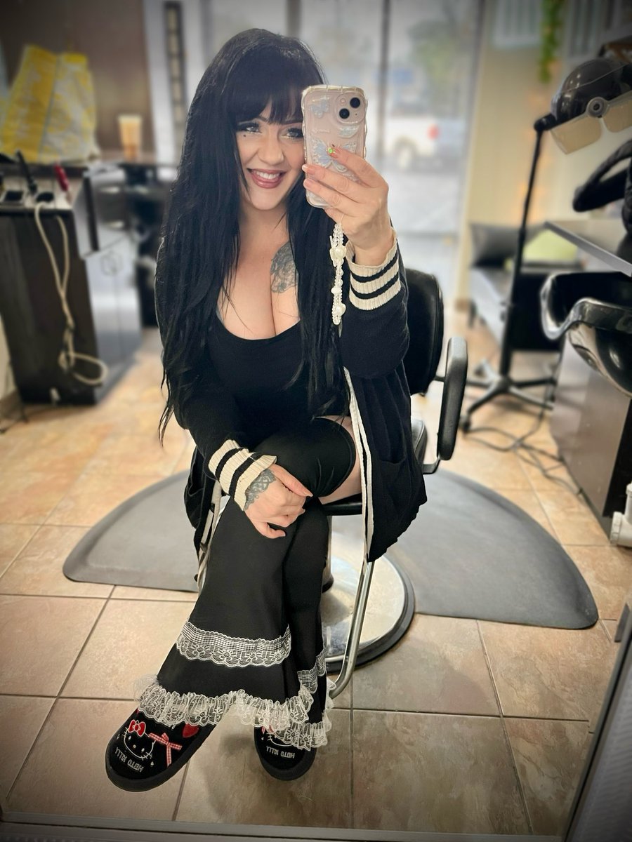 Sarah Tran tweet media