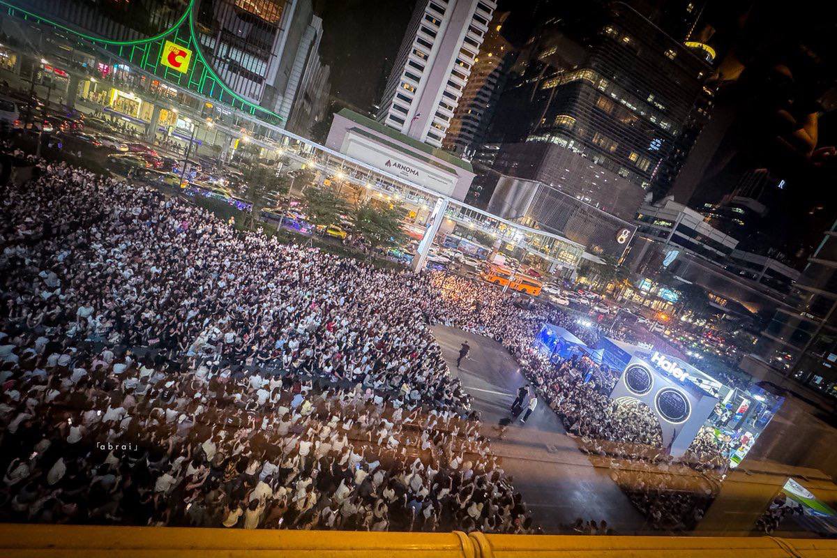 𝒄𝒆𝒍 tweet media