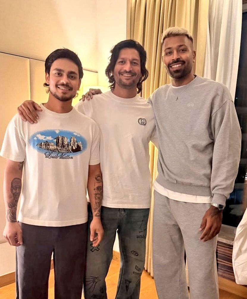 Ayush Cricket tweet media