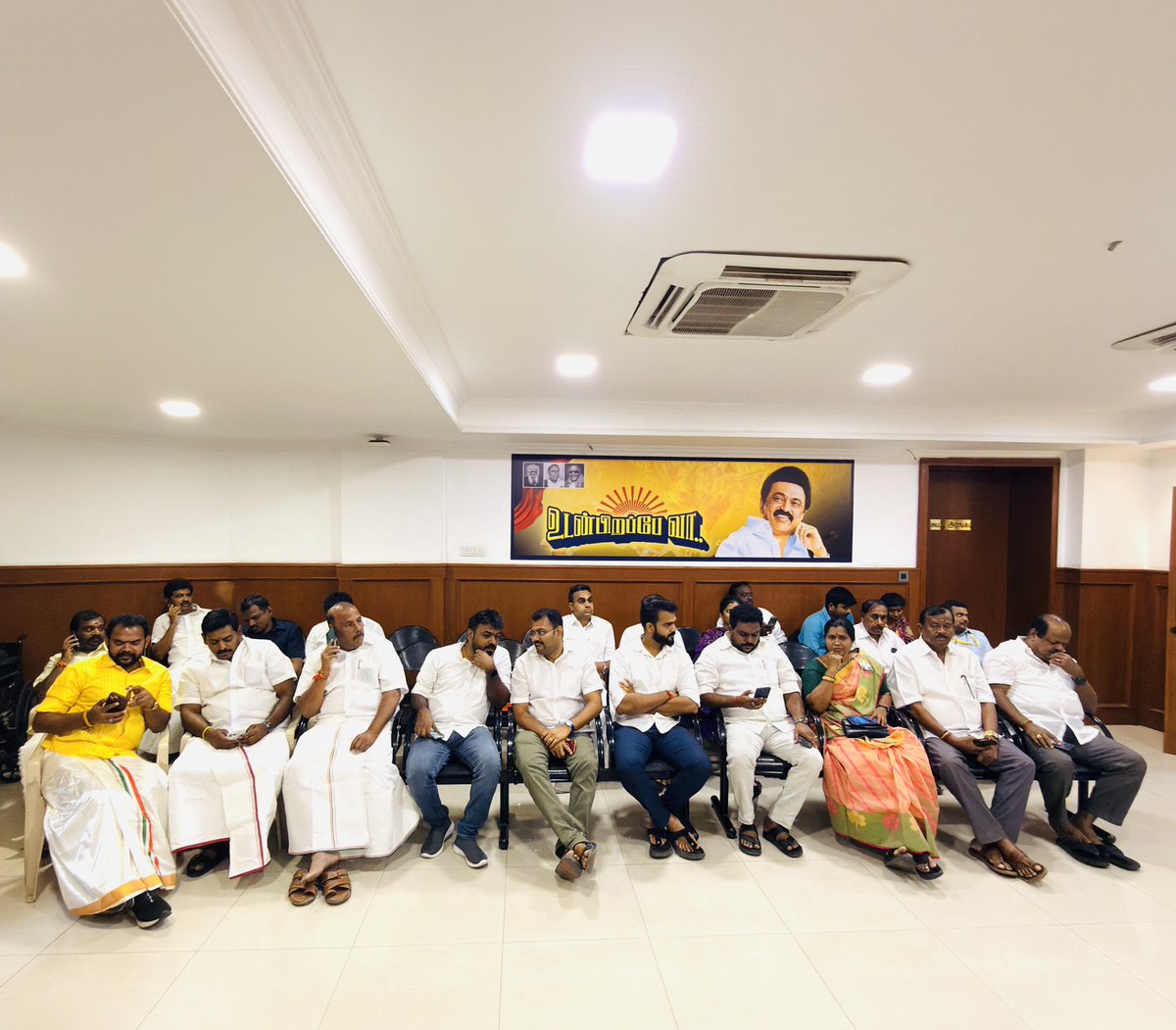 binish_iyc's tweet photo. https://t.co/zoLhQgoU6g
