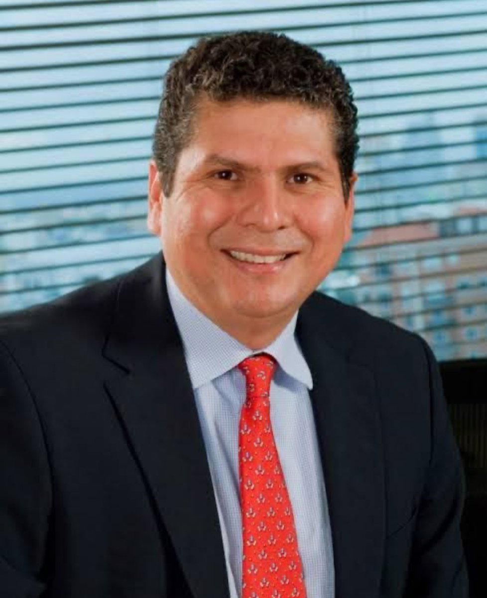 AXEL SOLÍS tweet media