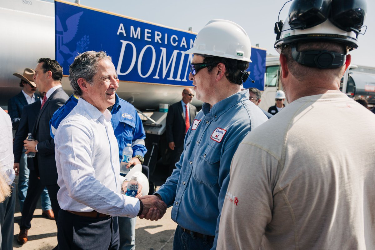 Texas Comptroller tweet media