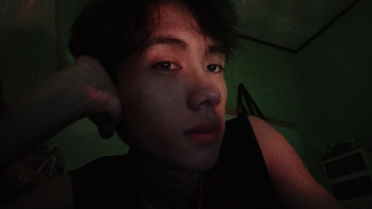 𝙖𝙠𝙖𝙯é. tweet media