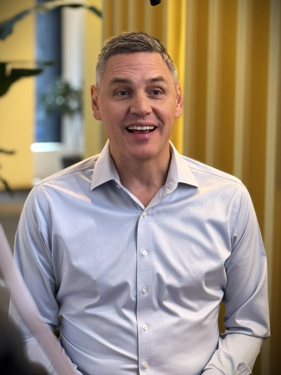 Beet_TV's tweet photo. We always enjoy seeing James Rooke, president of @ComcastAd, on https://t.co/dM7451WXSv's remote set! Watch this space for the interview with https://t.co/dM7451WXSv's @lgranatstein at the 2026 @iab NewFronts. https://t.co/XbkVYyiESA