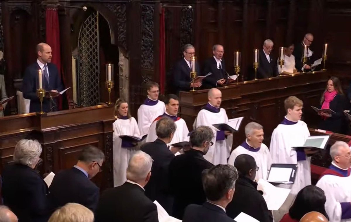 primetime_cast's tweet photo. Politicians have some unexpected duties... 

Within hours of tearing lumps out of each other at #PMQs, the #PrimeMinister and Leader of the Opposition (and both Speakers!) made a 60-mile dash to Kent to attend the installation of Sarah Mullaly as the 106th #ArchbishopOfCanterbury https://t.co/JBhUPGvxcq