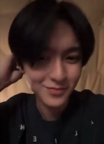 𝗯𝘂𝗯𝗯𝗹𝗲 tweet media