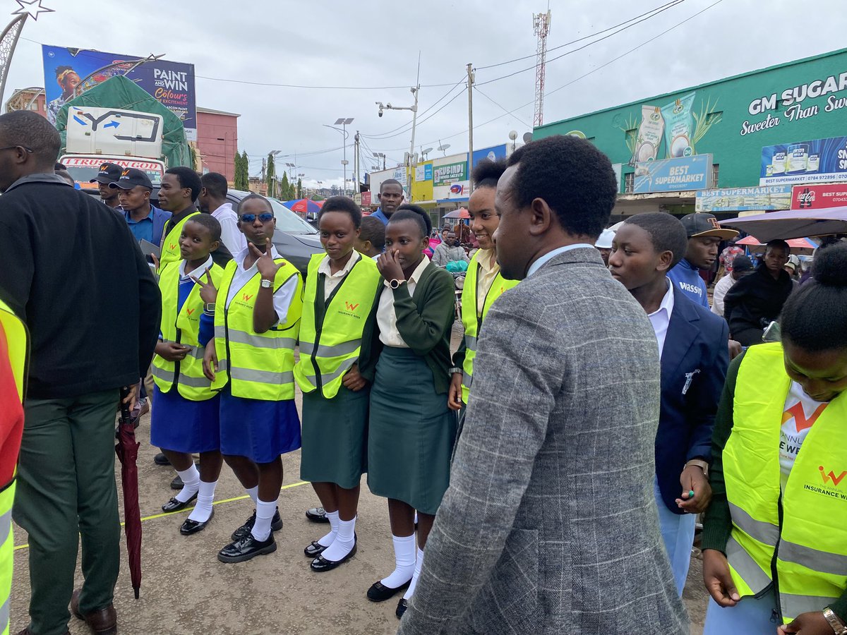 RoseBatunga91's tweet image. Empowering girls, securing futures
@kashakagirlsss  joins the celebration at Annual Insurance Week organised @IraUganda 
We're proud to have you with us
#DribingInsuranceGrowth 
#BeInsured 
#InsuranceWeek 
#KashakaGirls