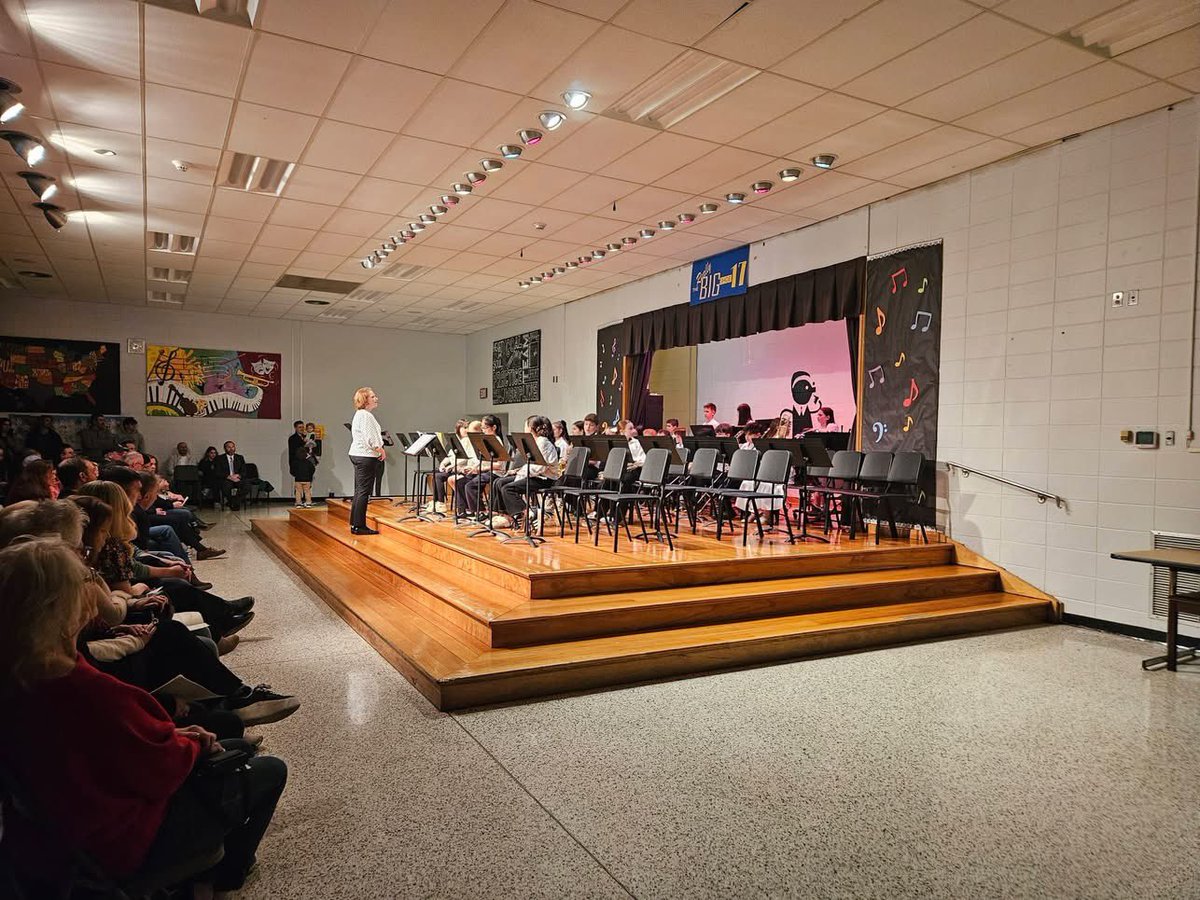MusicalChandler's tweet photo. Congratulations to ALL band students on a great concert last night! BRAVO!
@ConoverRoadES https://t.co/9P7Ty5EsM8
