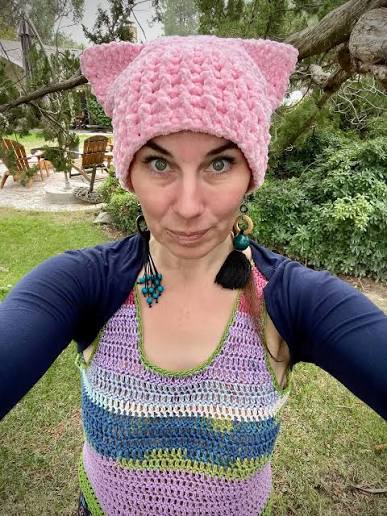 captive dreamer tweet media