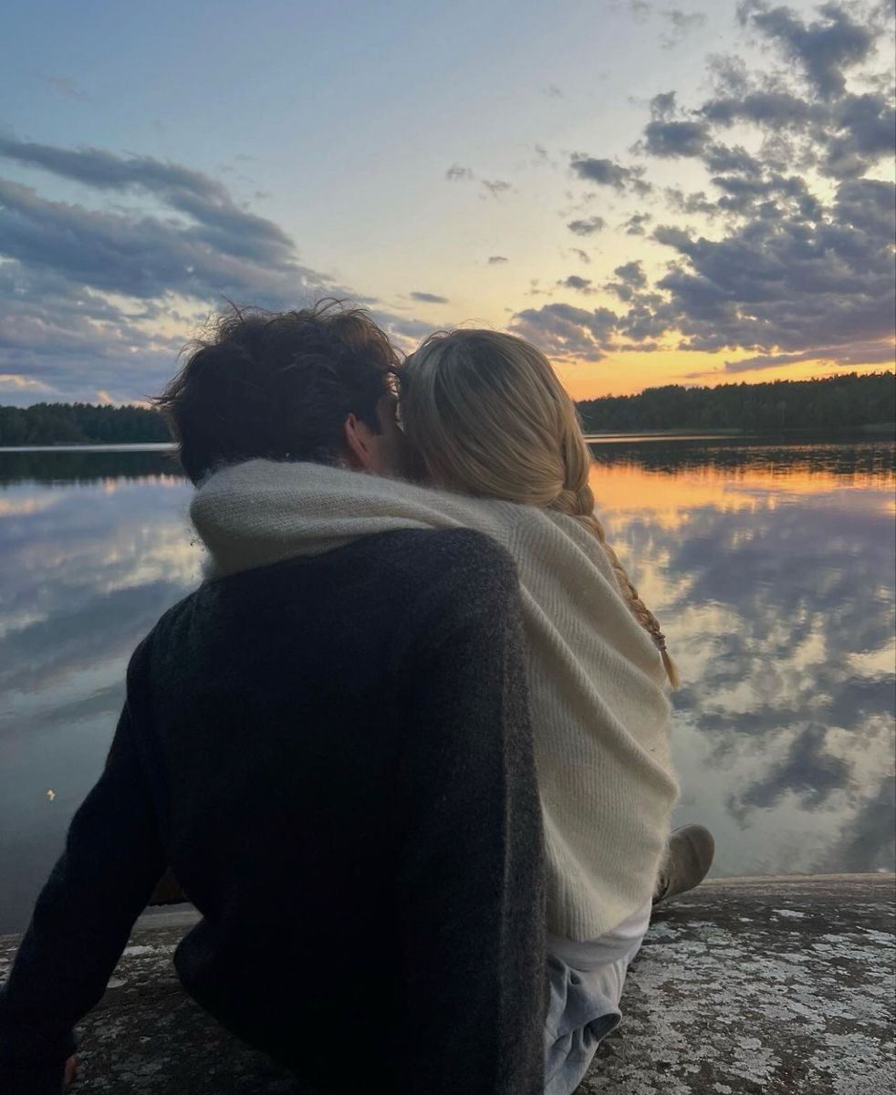 lake tahoe dump☀️

📸 by ivy di laurentis