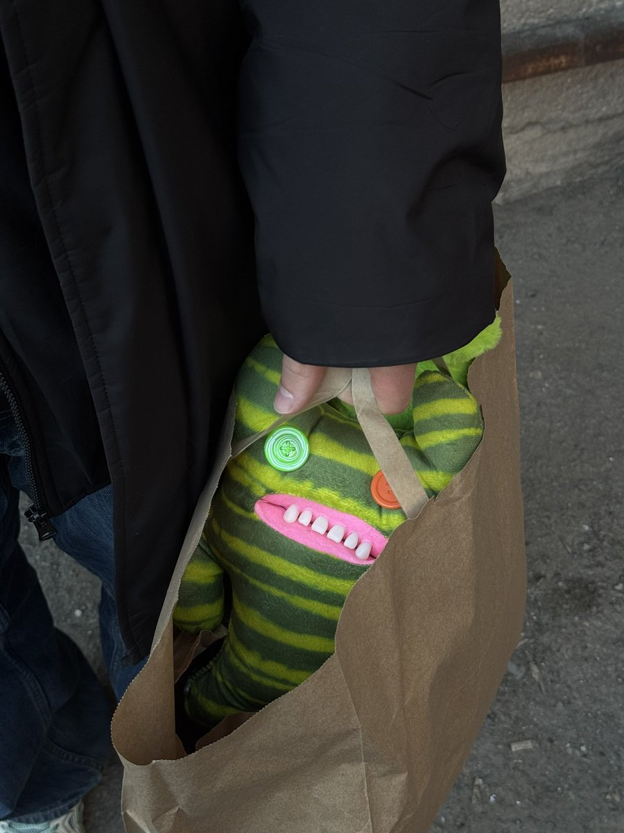 чайный пакетик tweet media