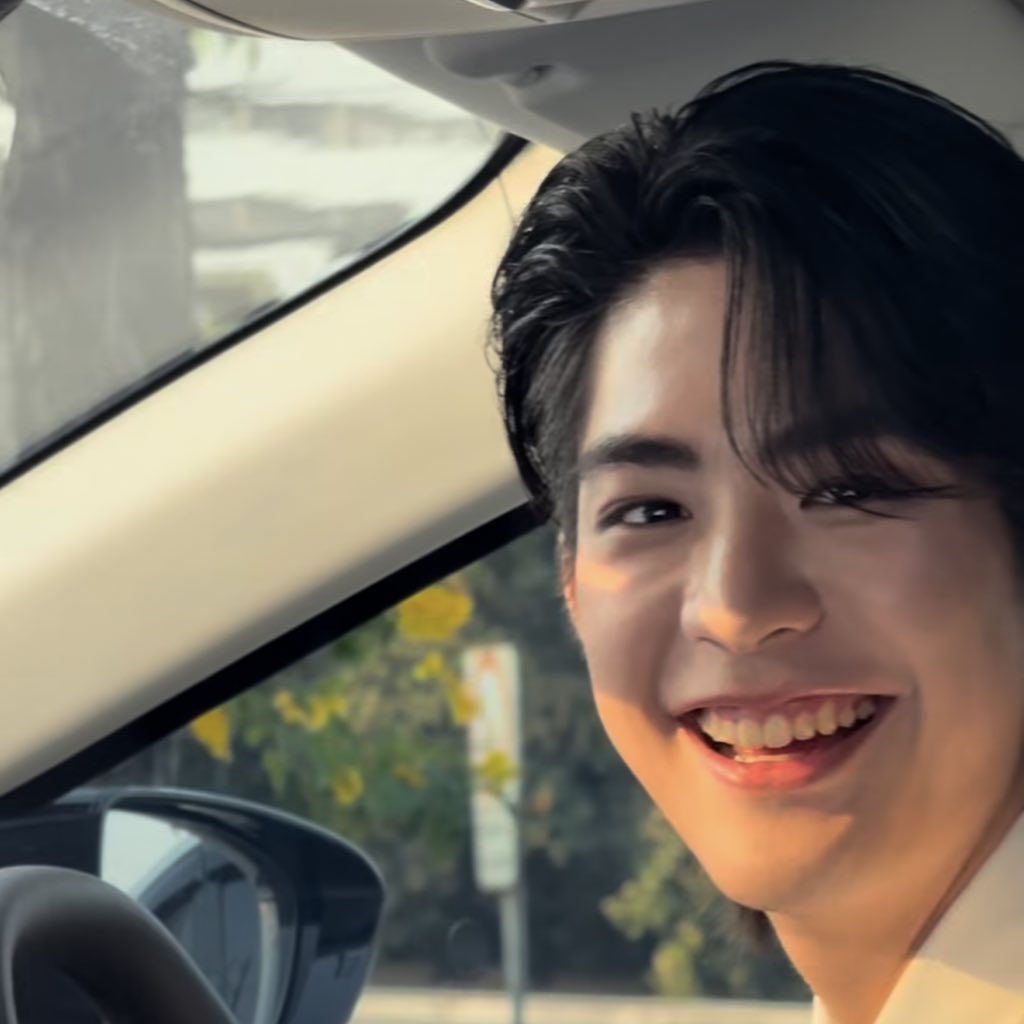 ซีคีนเป็นแฟนกัน tweet media