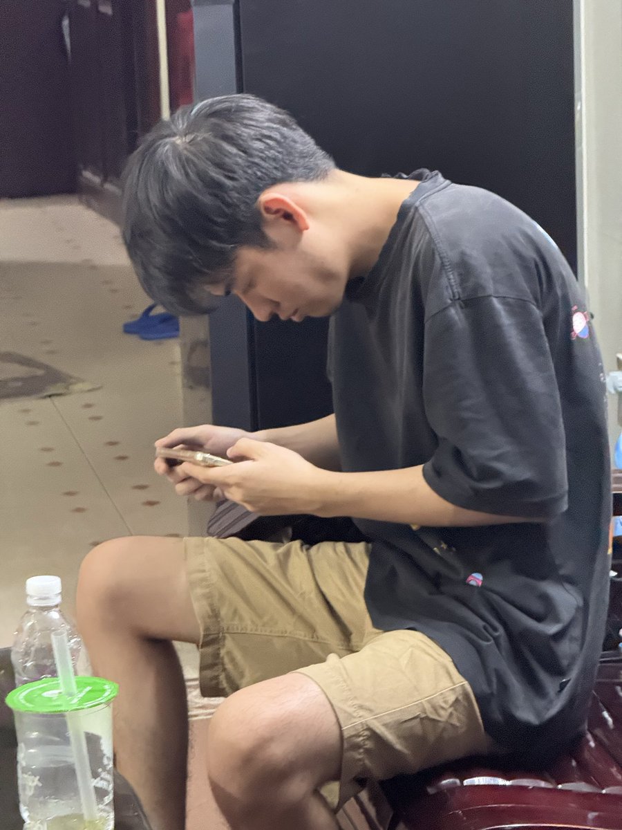 reviewkt123's tweet photo. massage khiếm thị quận 7 B16 Đ. Phú Thuận, Phú Thuận, Hồ Ch�� Minh.

Vô chọn hiệp nha. Nhỏ nhỏ ciu to mà nhiệt tình lém :))))))

Massage cũng ok nữa. 18 tuổi https://t.co/Pt4Lzt3B6c
