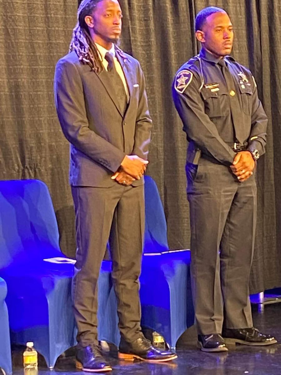 Gregory Bell II tweet media