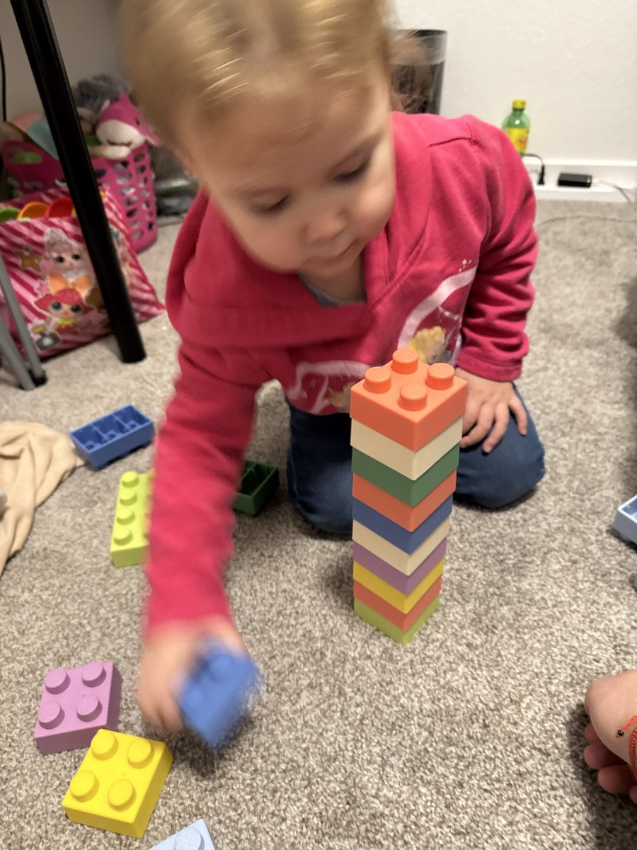 Edna R 🌹🦋💙🌊 tweet media