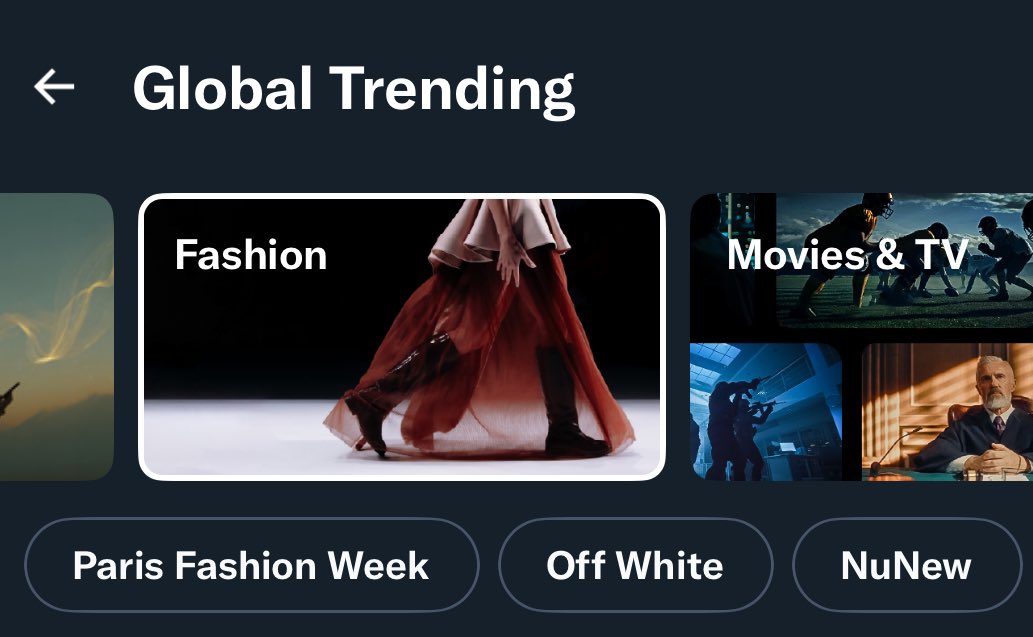 NuNewFanStation's tweet image. At Paris Fashion Week, NuNew Chawarin dominates the spotlight, standing tall as Off-White’s Top 1 EMV influencer this season. A moment of pride, power, and unstoppable influence. An iconic debut🔥✨

#OffWhiteFW26
#PFW2026

@OffWht #OffWhite
@CwrNew #NuNew