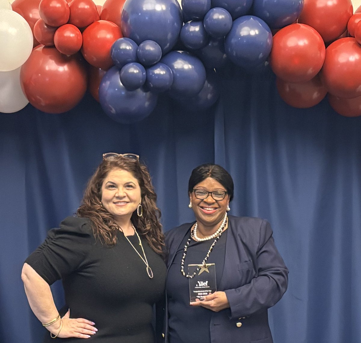 MatturroMEd's tweet photo. Congratulations again to Ms. Montaño, our @HicksTigers Para of the Year!!! It was great to be able to celebrate you at the POY Ceremony!!! #welldeserved 💙💛 https://t.co/oRZi8kB2VN