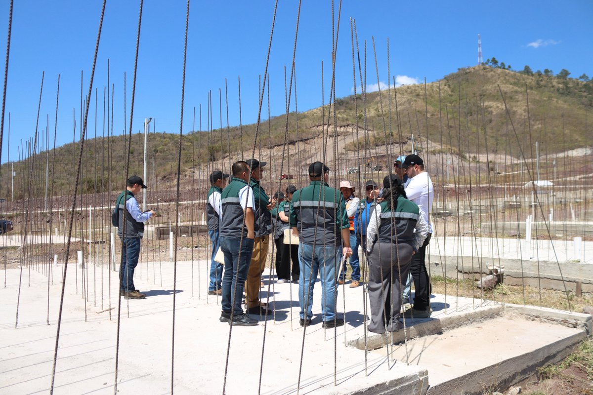 inpremahn_'s tweet image. El compromiso con el magisterio se refleja en cada avance; el INPREMA continúa desarrollando proyectos habitacionales. 🏡✨#INPREMA #Casas #Vivienda #Olancho