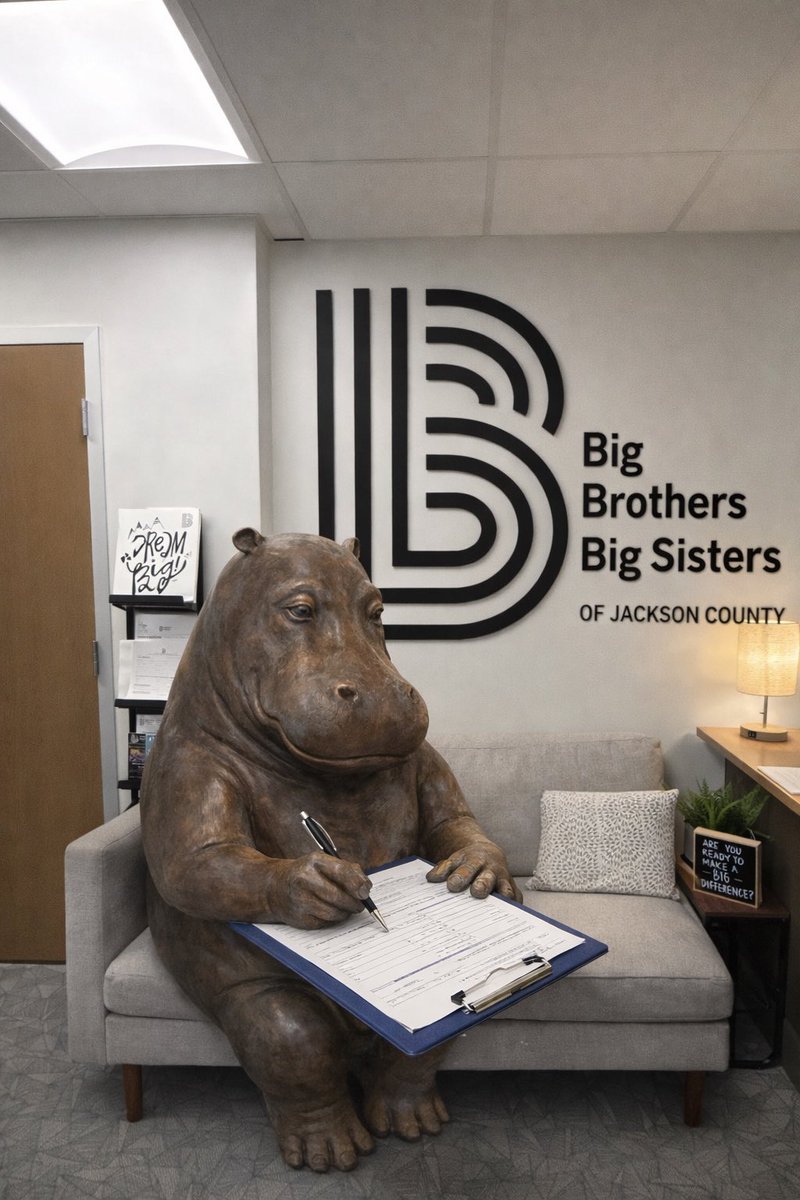 Tony Hollow tweet media