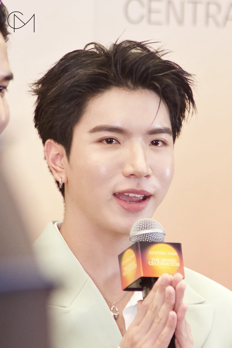 CM2 CONNECT tweet media