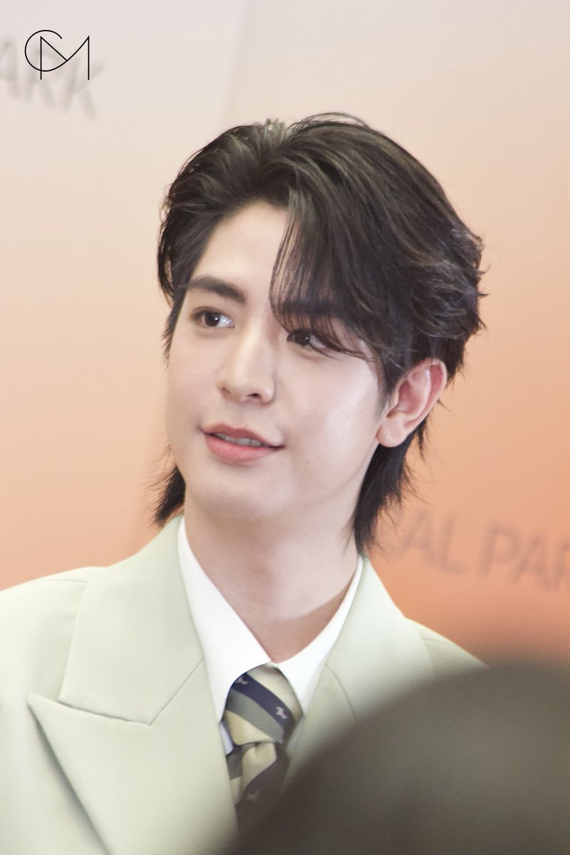 CM2 CONNECT tweet media