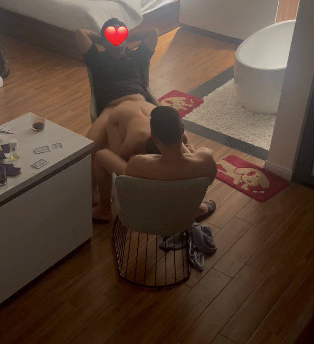 cheating wife tweet media