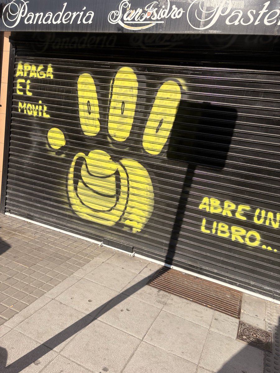 lainuka's tweet photo. Mensajes directos #Valladolid https://t.co/KTEX8V2ceI