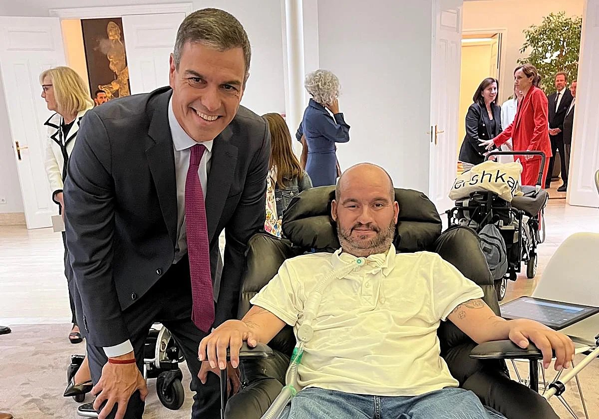 FSJ 🍊💊 (🍊,💊) 🕯️ tweet media