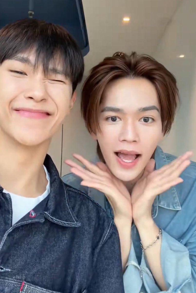 𑣲 บาซิ้บ tweet media