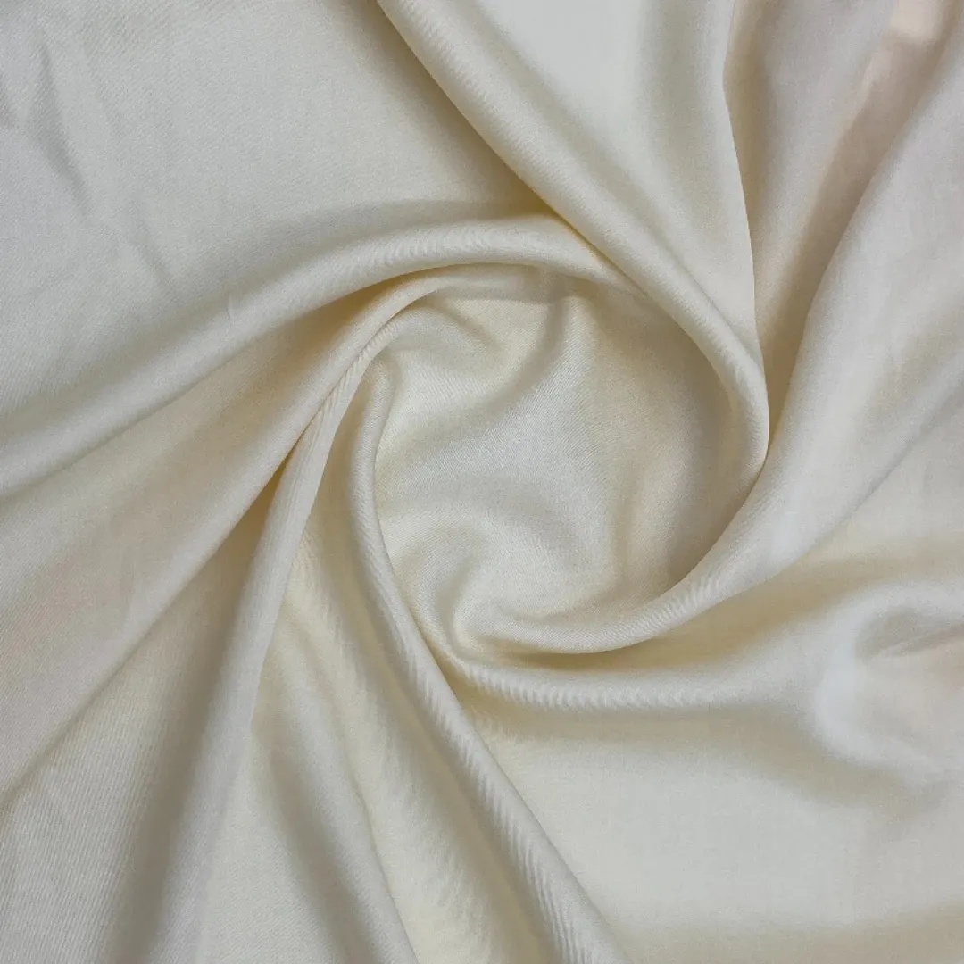 longancraft's tweet photo. 🧵 #New Arrival: Multicolor Satin Viscose Fabric

Bring vibrant elegance with100% viscose satin. Silky smooth, glossy finish, perfect for dresses and evening wear.

✨ Soft with satin sheen
🌈 Bright, multicolor patterns
👗 Ideal for stylish, flowing garments

👉 Shop now! https://t.co/tjTKnwyvNG