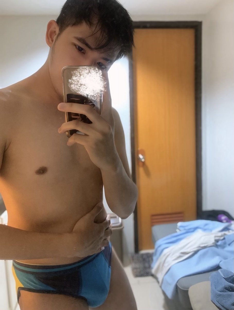 VINCE 🐥 tweet media