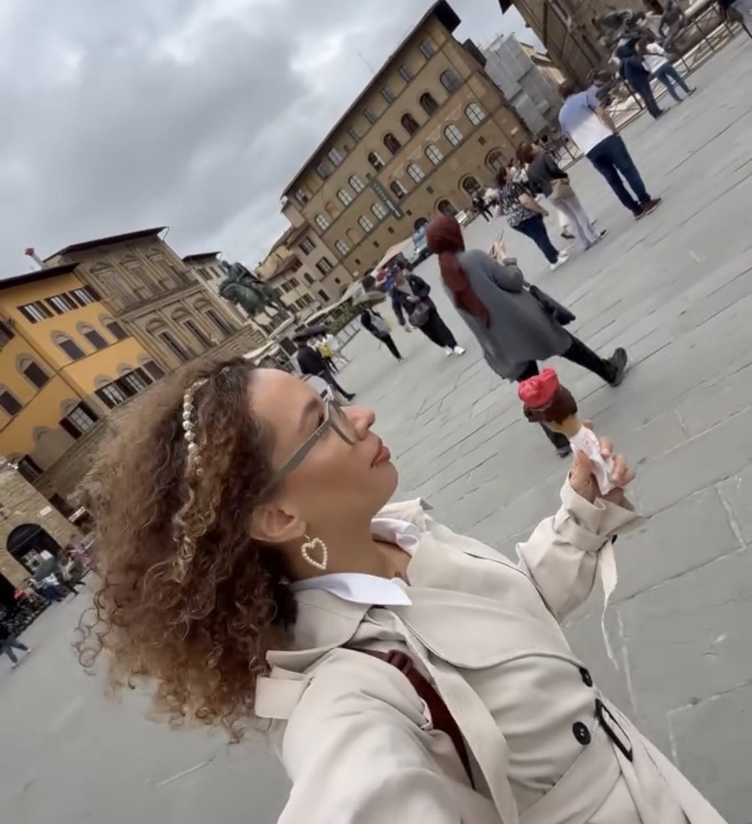 Bruna Coelho🇧🇷 tweet media