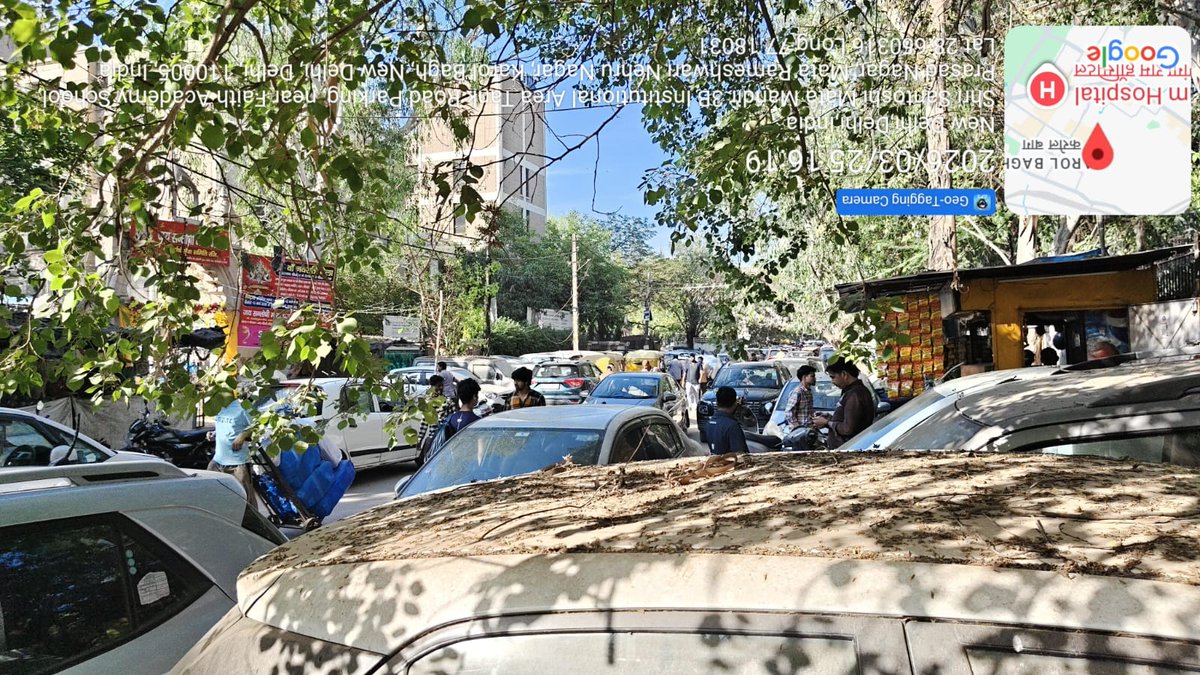 reynoldrobert's tweet photo. @LtGovDelhi @MCD_Delhi gentle reminder - pls let us know how to walk on a road that has been occupied by cars - they have left a single lane to move for both incoming and outgoing - how long are we to keep risking the lives of students around this institutional area! @PMOIndia @DelhiPolice @gupta_rekha