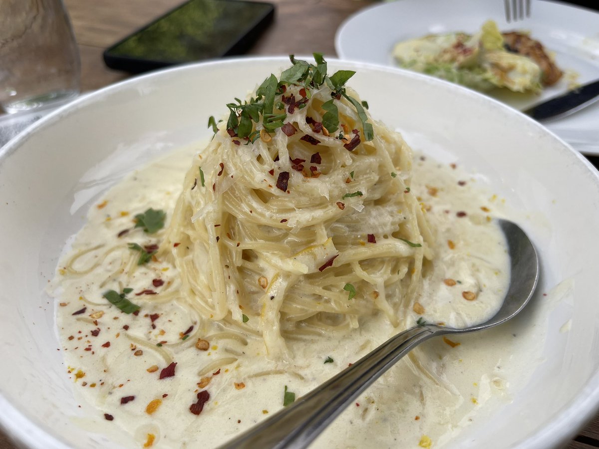 やまもと tweet media