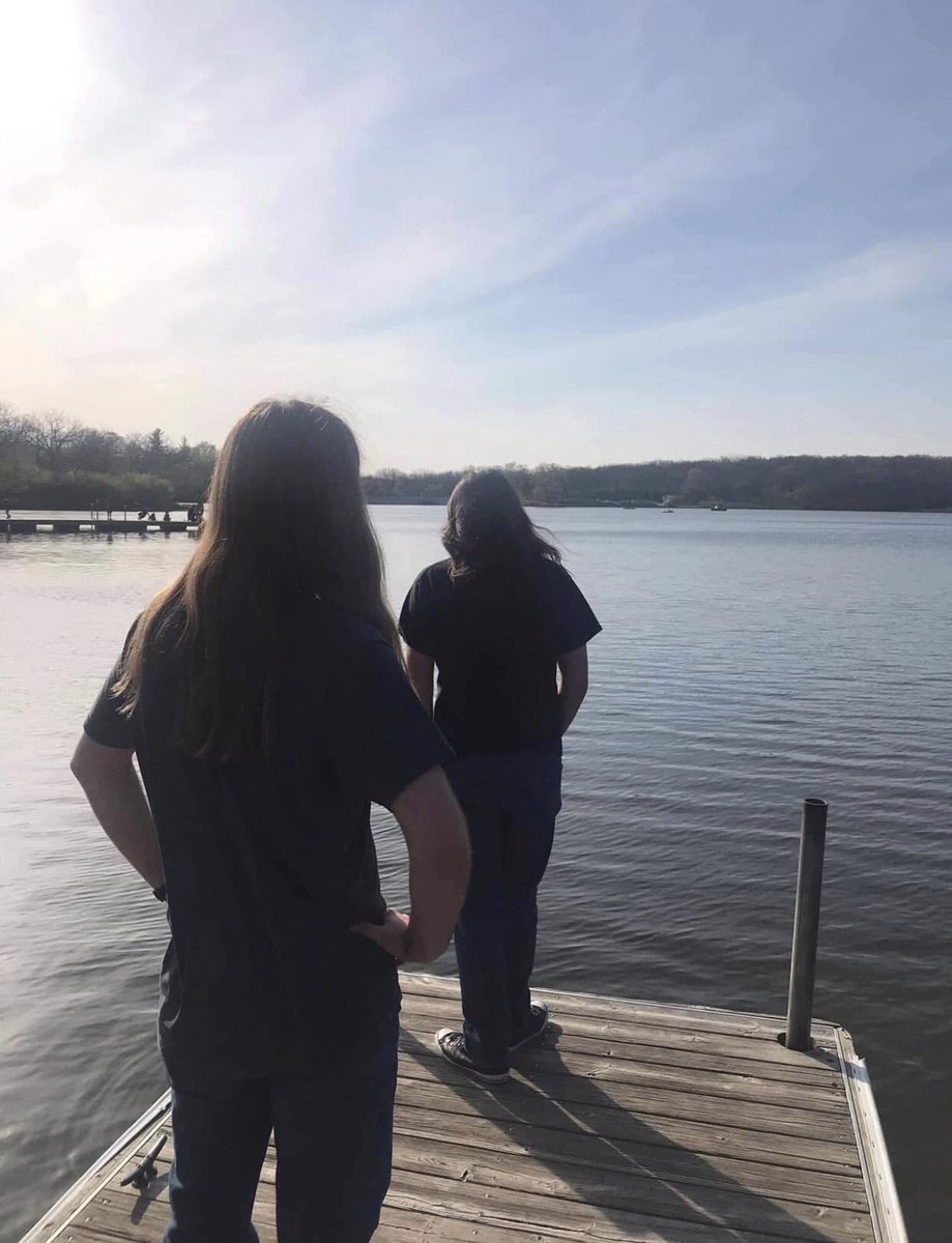 Black_Sheep_Rok's tweet image. There’s so much we love about nicer weather. We love playing at outdoor venues. We love the sun. And we love the water. It’s that time of year.🙌🏻☀️😎 #blacksheeprocksyou #summer #almostsummer #outdoors #nature #festivals #musician #music #band #lake #livemusic #sun