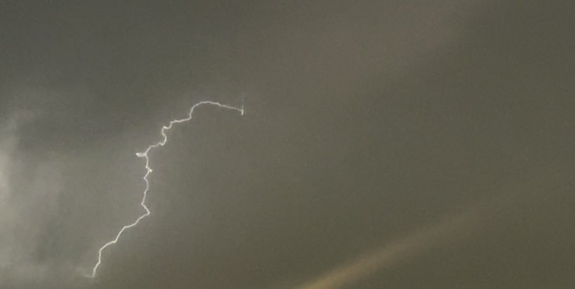 مُــ tweet media