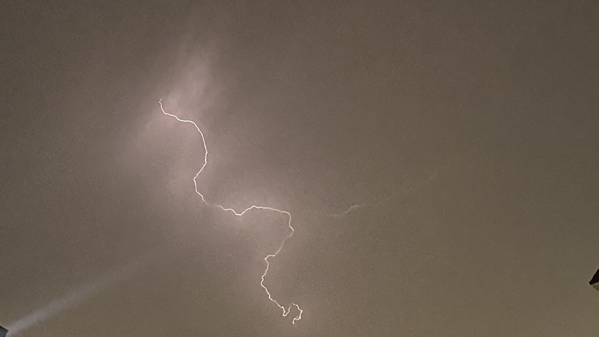 مُــ tweet media