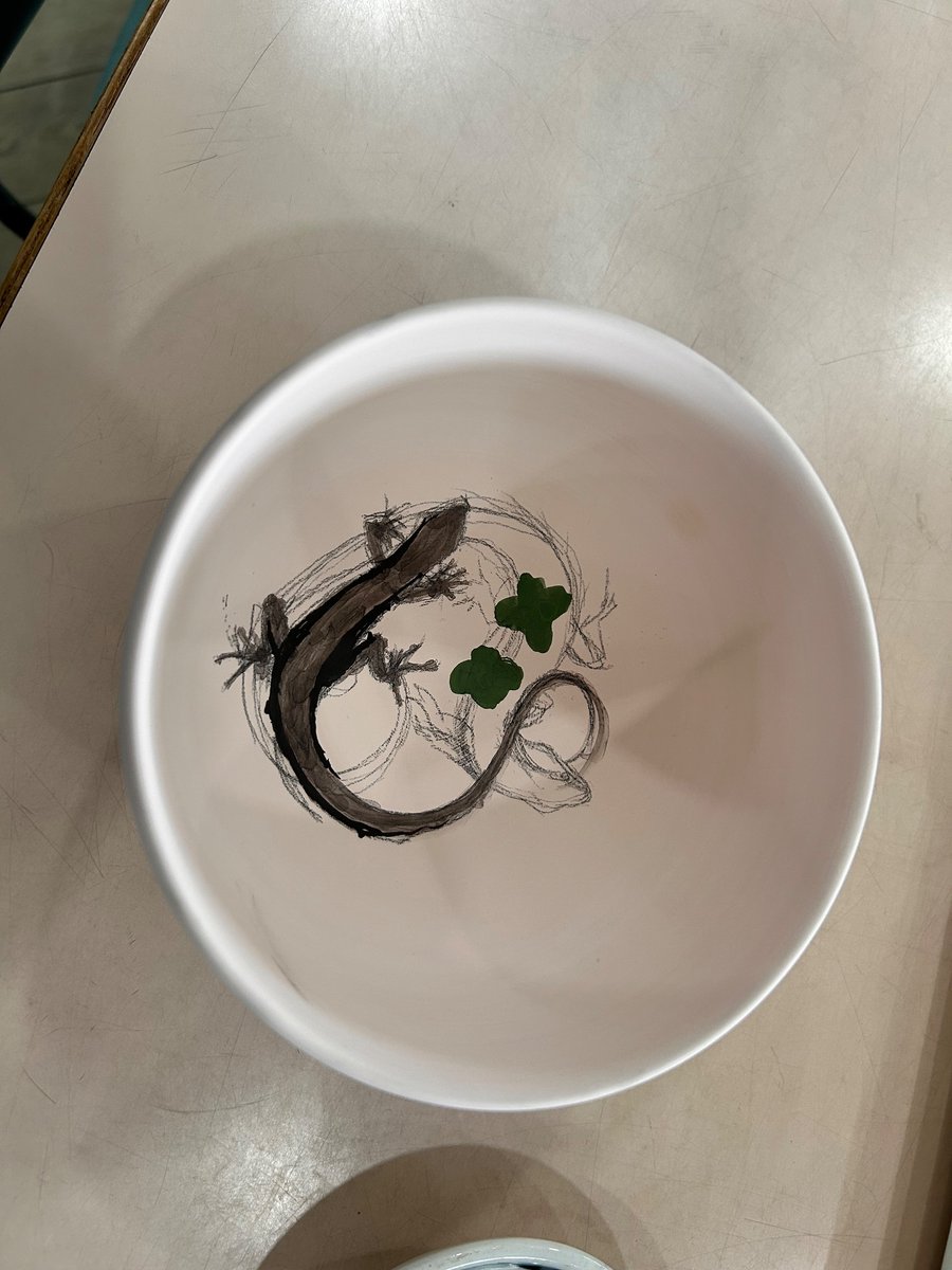 ゆりんご tweet media